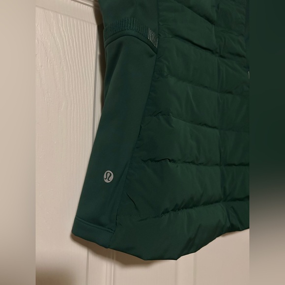 Lululemon Athletica Down for it all vest Size 6 - Picture 12 of 12